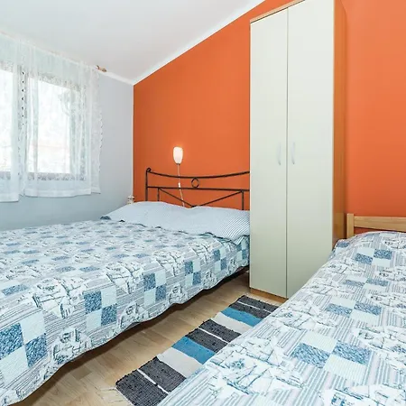 One-bedroom In Apartment