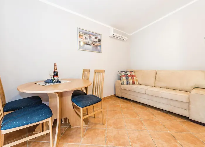 One-bedroom In Apartman Grebastica